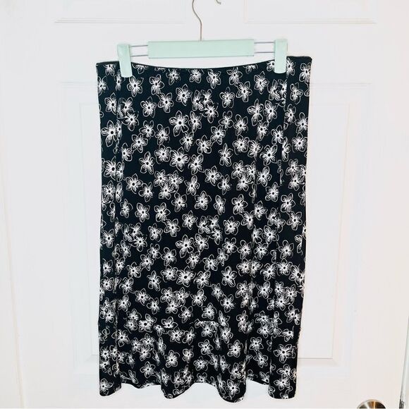 Christopher & Banks Floral Tiered Skirt Knee Length Black White M - Picture 4 of 10